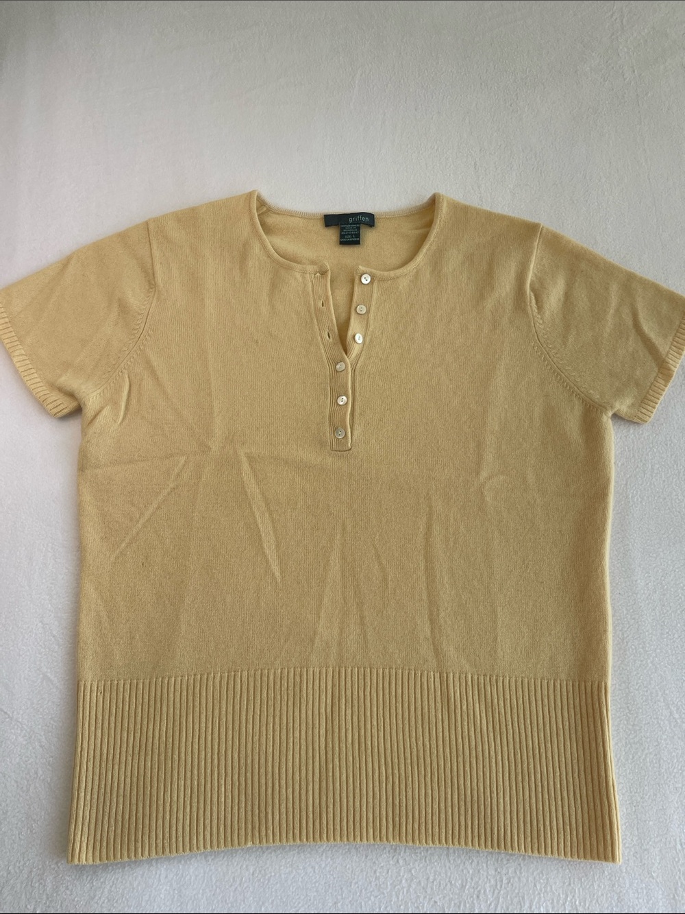 Griffen 100% Cashmere Camel/Pale Yellow Henley Short Sleeve Sweater L